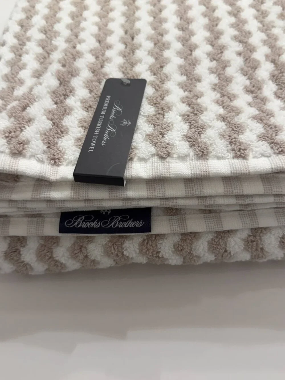 Brooks Brothers Premium Turkish Bath Towel Cotton White Taupe Wavy Stripe NWT